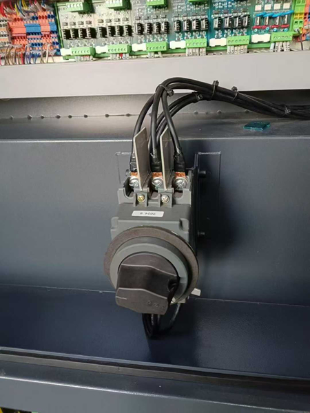 高精度圓鋸機細節(jié)圖